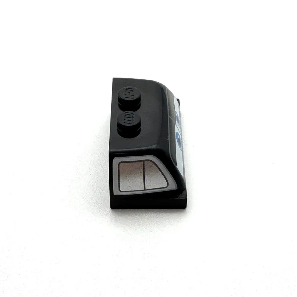 LEGO Windscreen 2x4x1 1/3 Black Cars Blue Eyes 30841 Part Replacement